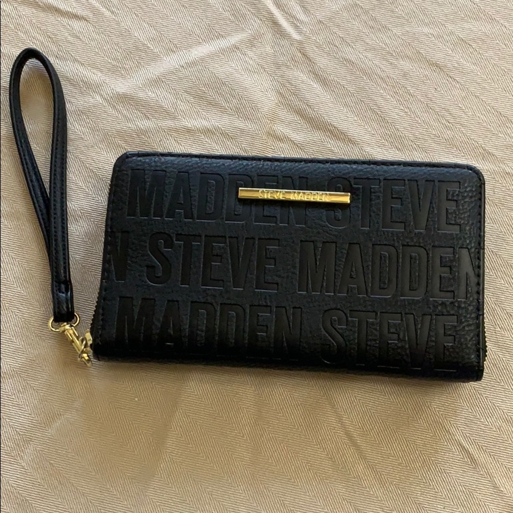 Steve Madden Wristlet Wallet